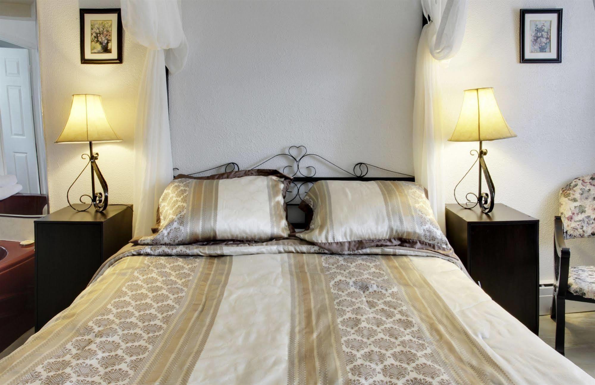 Blue Moon Motel Niagara Falls Ngoại thất bức ảnh