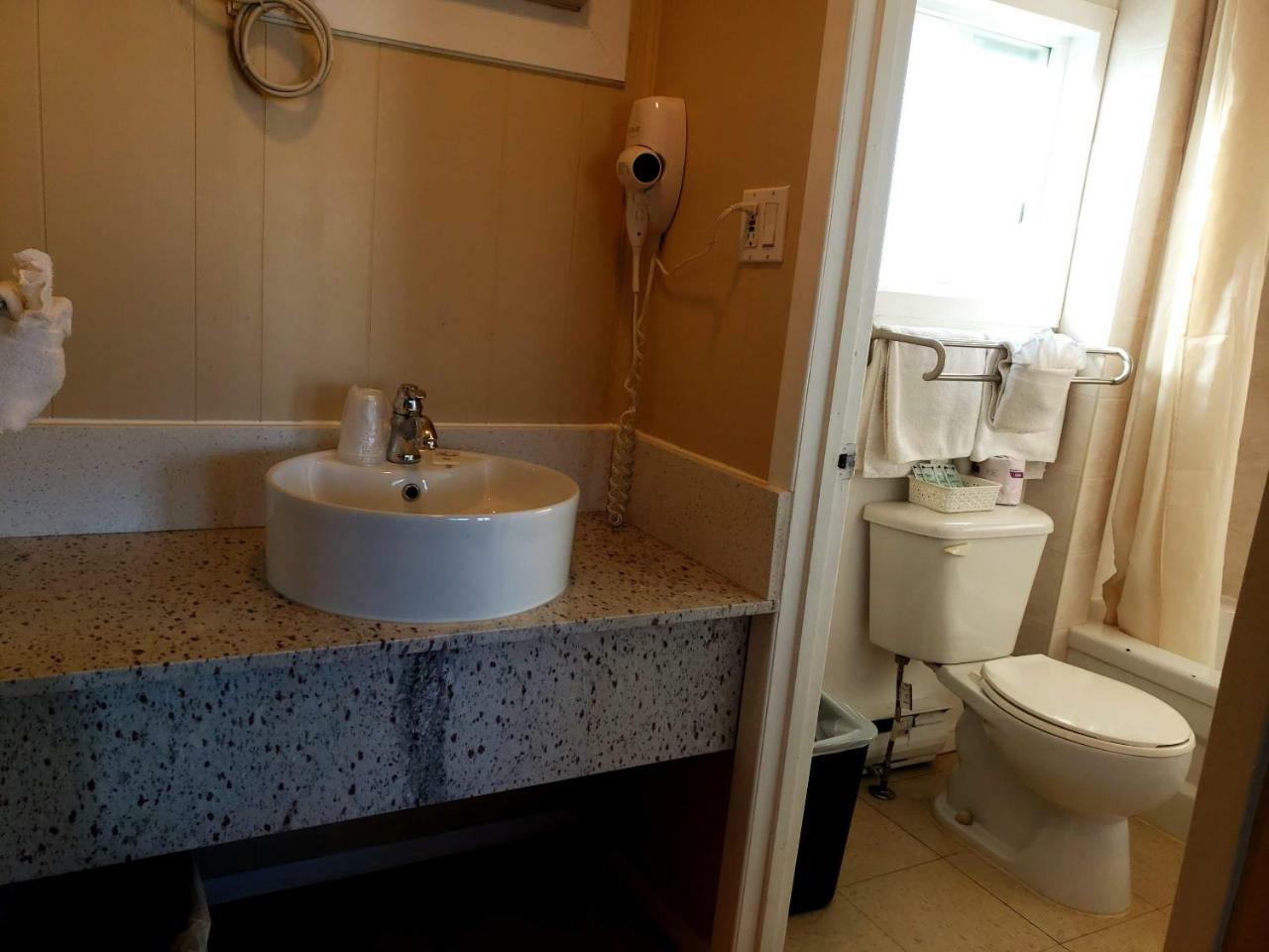 Blue Moon Motel Niagara Falls Ngoại thất bức ảnh